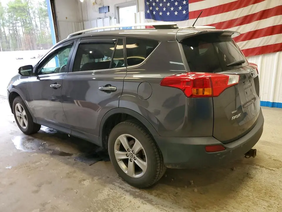 2015 TOYOTA RAV4 XLE  