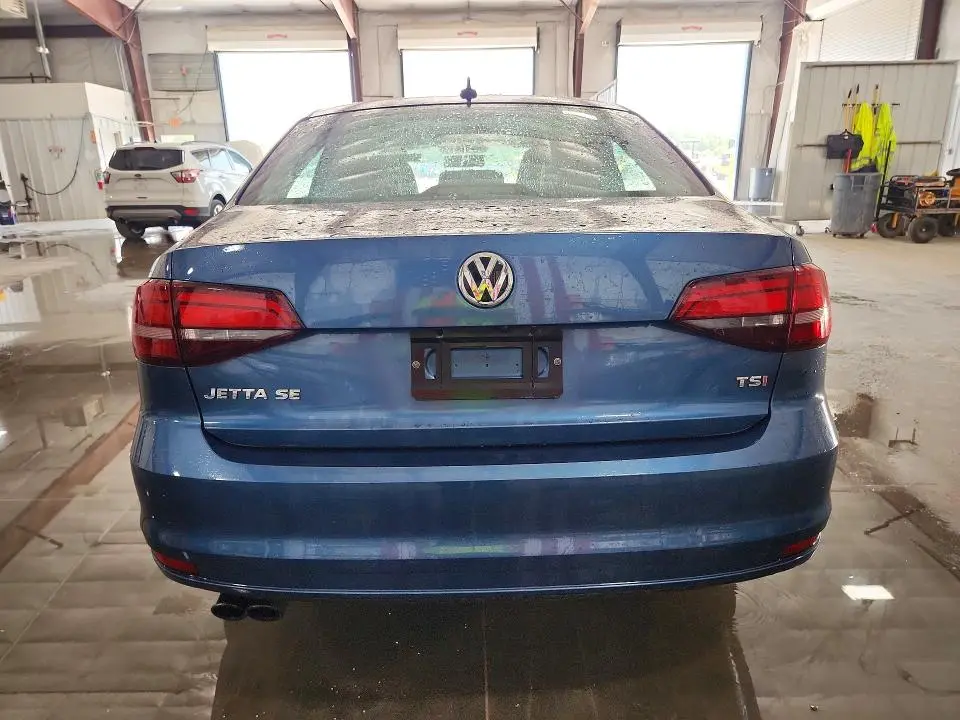 2017 VOLKSWAGEN JETTA SE  