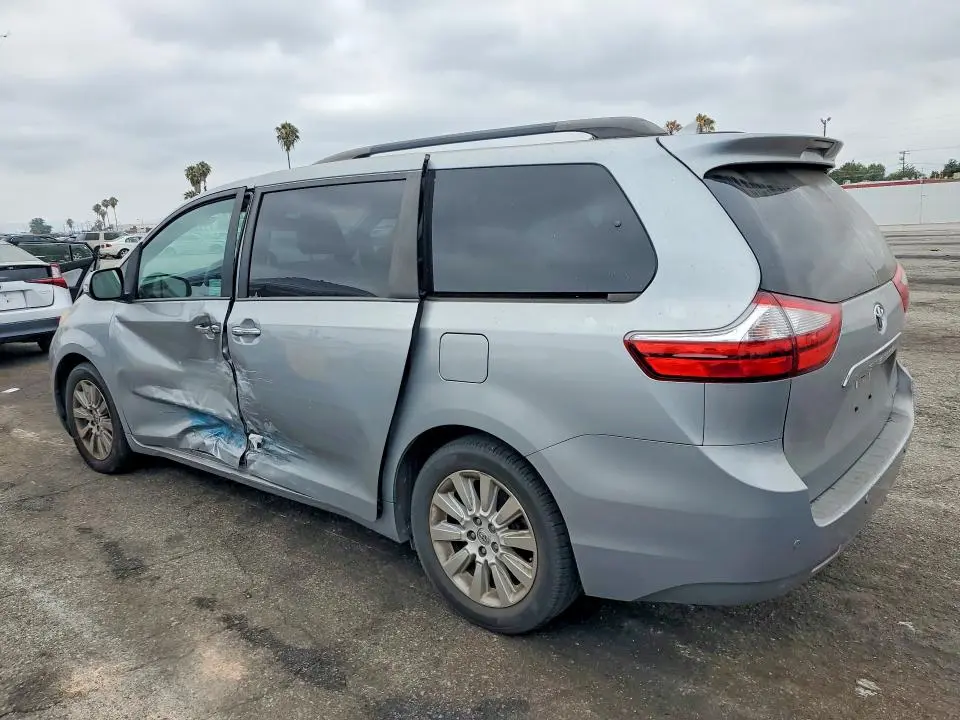 2015 TOYOTA SIENNA LIMITED PREMIUM 7-PASSENGER  