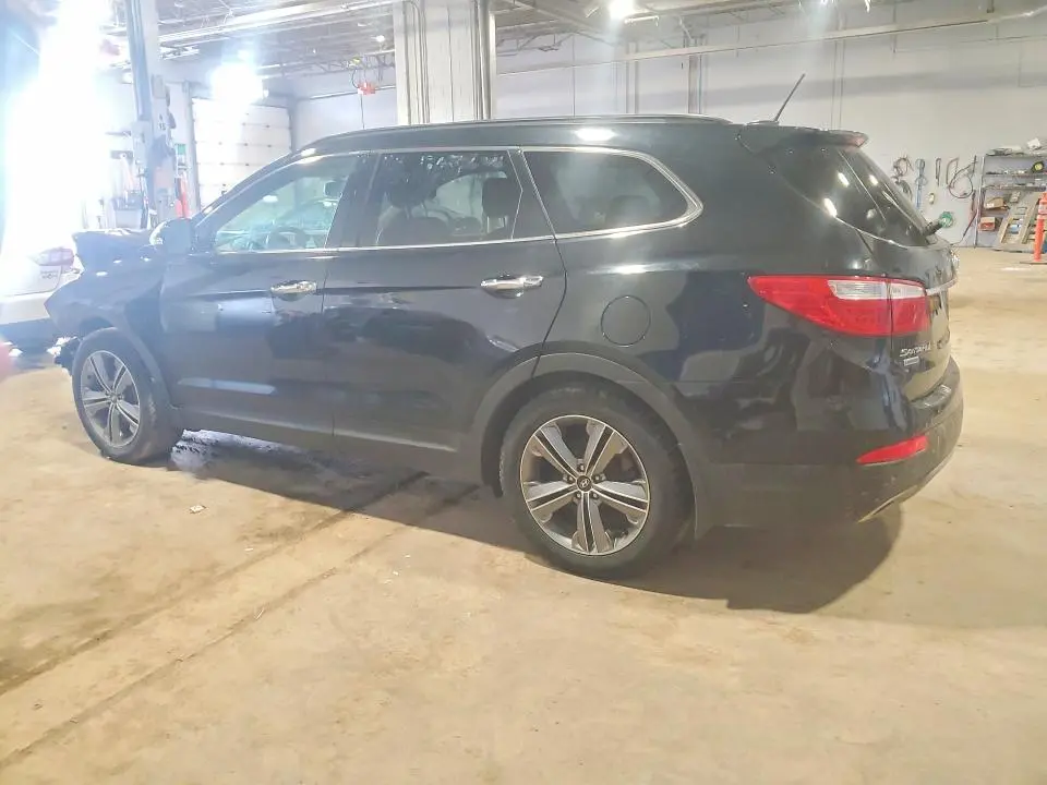 2016 HYUNDAI SANTA FE SE  
