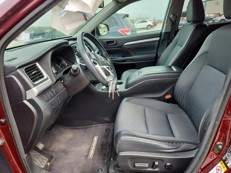 2015 TOYOTA HIGHLANDER LE PLUS  