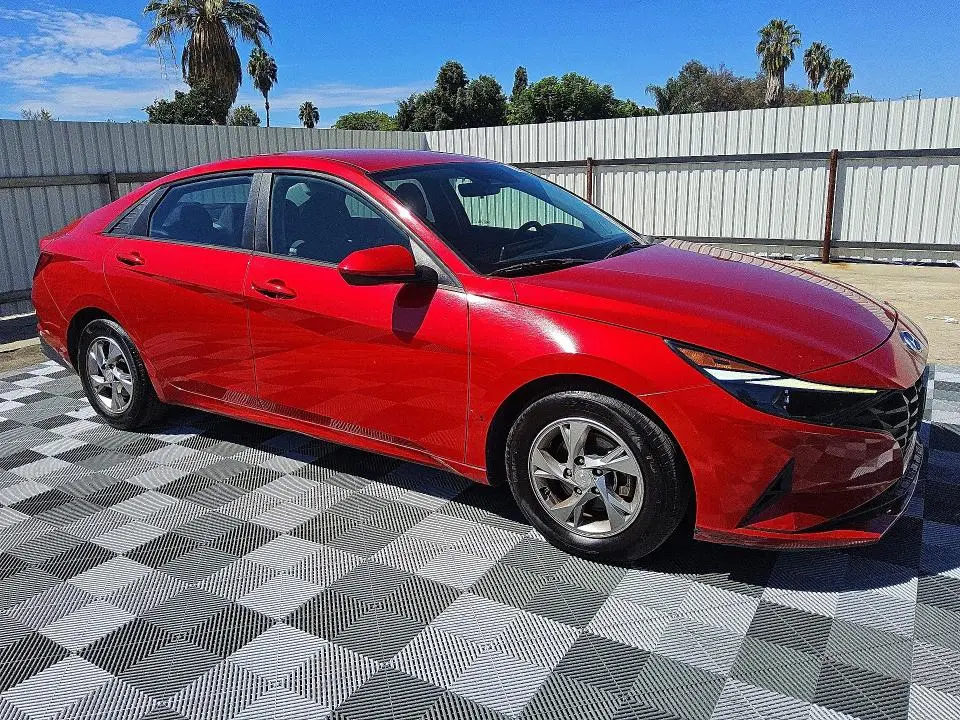 2021 HYUNDAI ELANTRA SE  