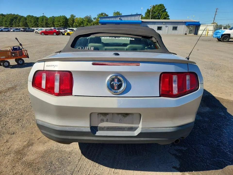 2010 FORD MUSTANG   