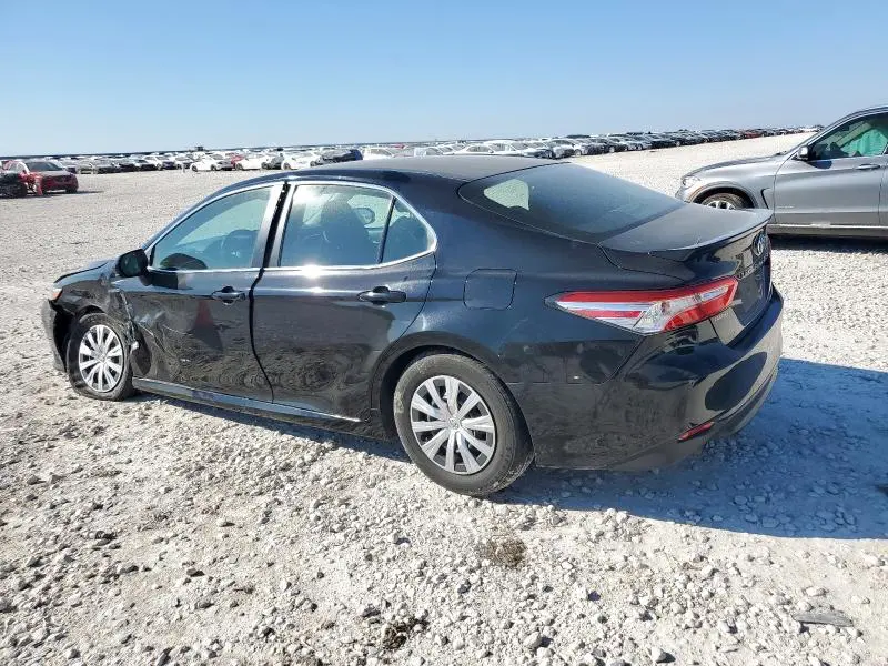 2018 TOYOTA CAMRY LE  