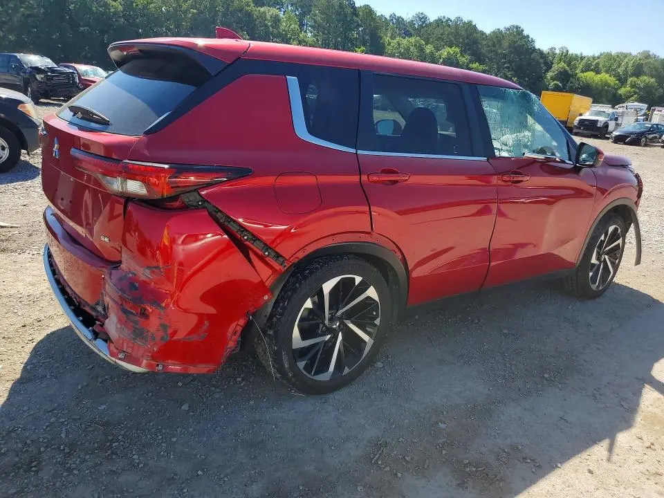 2024 MITSUBISHI OUTLANDER SE  