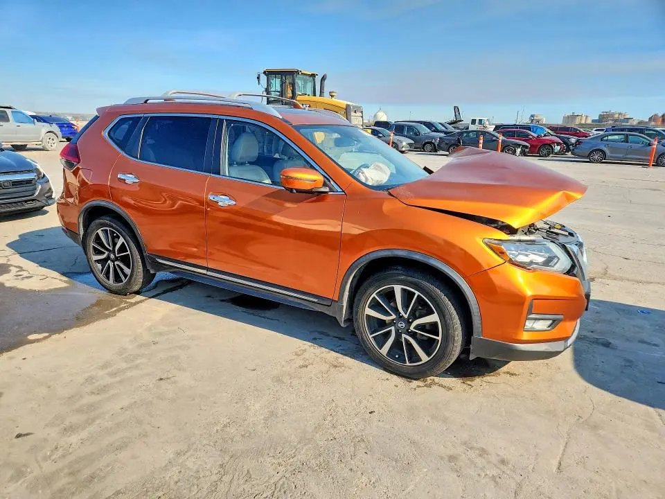 2018 NISSAN ROGUE SL  