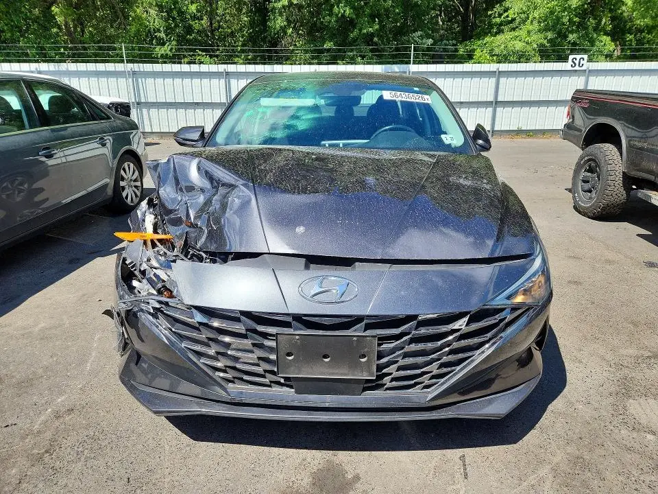 2022 HYUNDAI ELANTRA SEL  