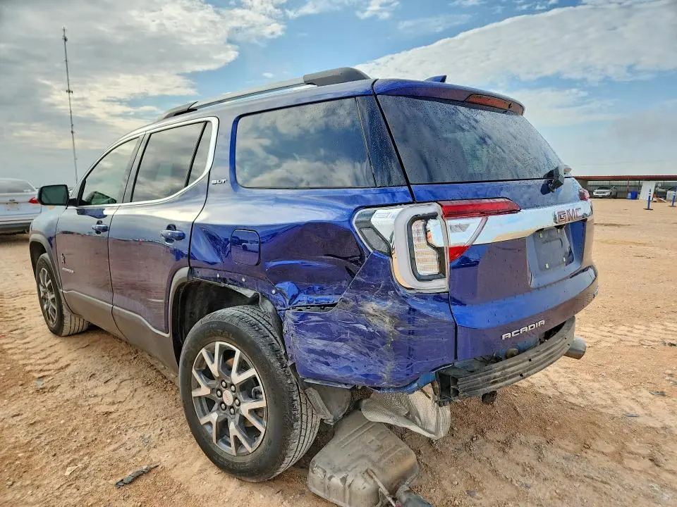 2023 GMC ACADIA SLT  