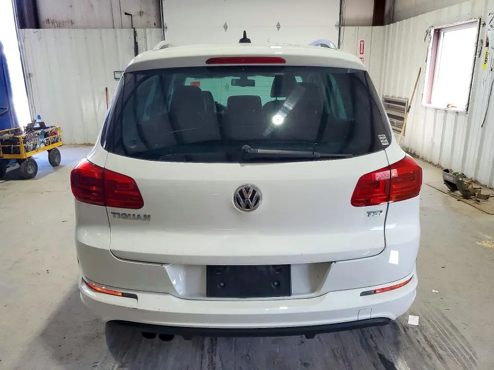 2017 VOLKSWAGEN TIGUAN SPORT  