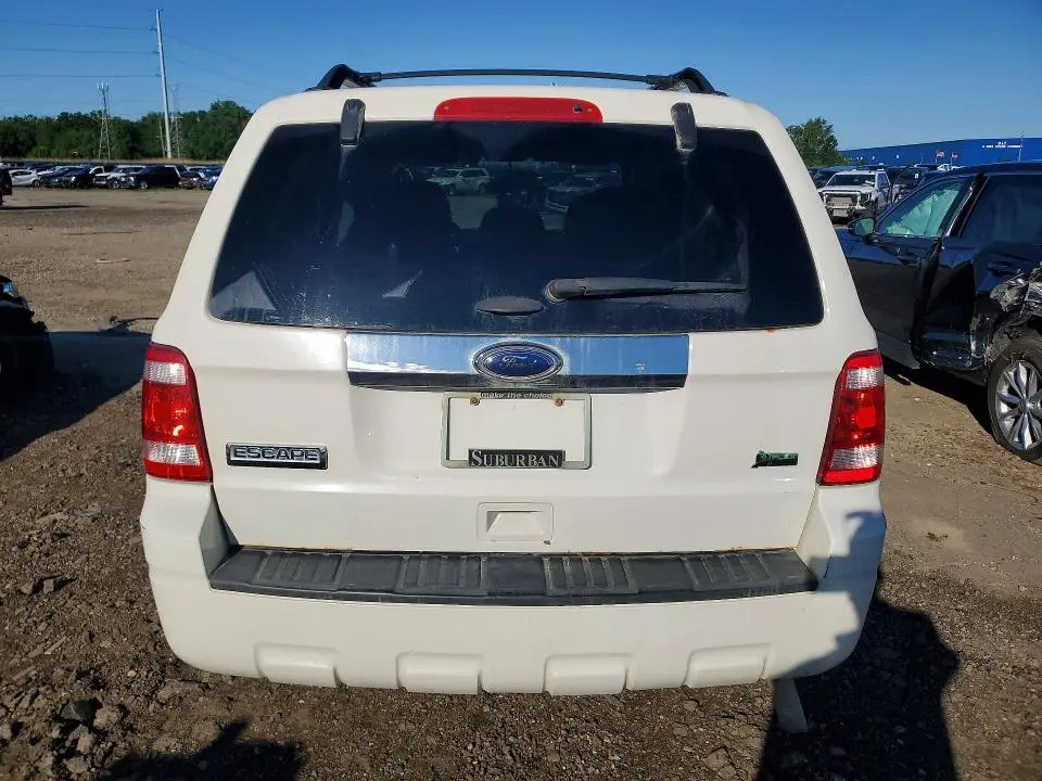 2011 FORD ESCAPE LIMITED  