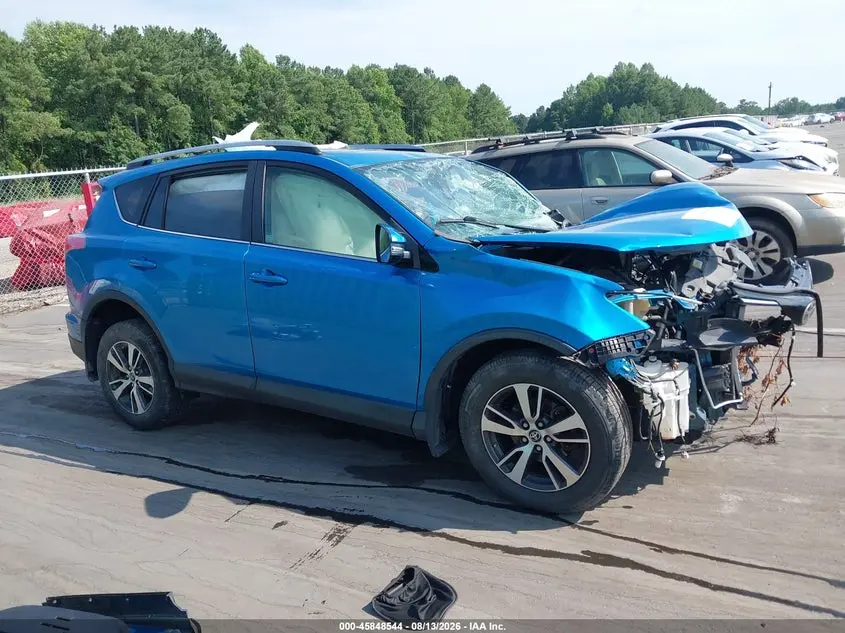 2017 TOYOTA RAV4 XLE