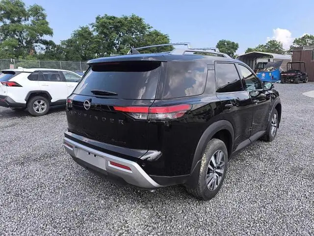 2024 NISSAN PATHFINDER SL  