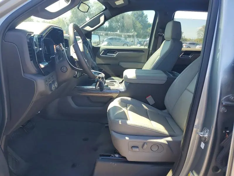 2025 CHEVROLET SILVERADO K1500 LTZ  