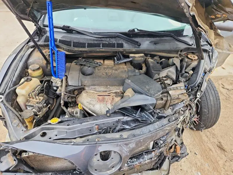 2011 TOYOTA CAMRY LE  
