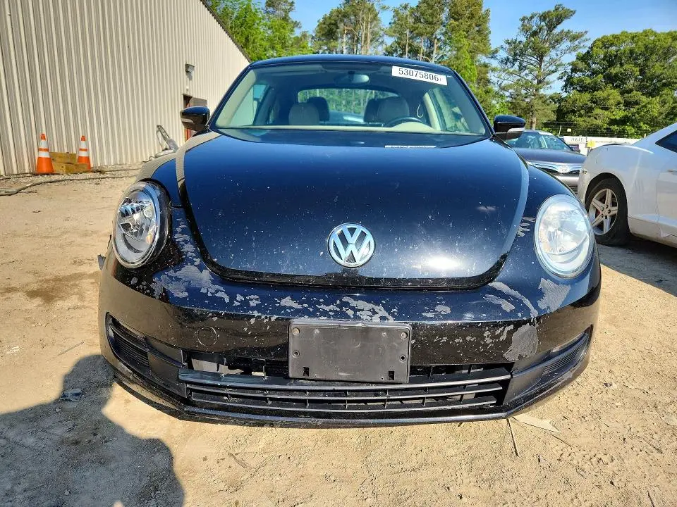 2013 VOLKSWAGEN BEETLE   
