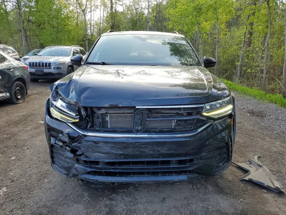 2022 VOLKSWAGEN TIGUAN SE R-LINE BLACK  