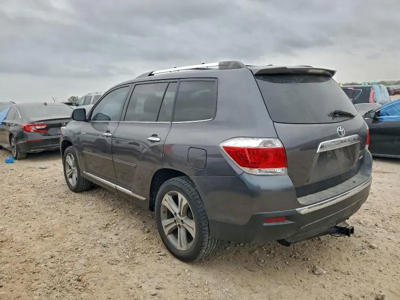 2013 TOYOTA HIGHLANDER LIMITED  