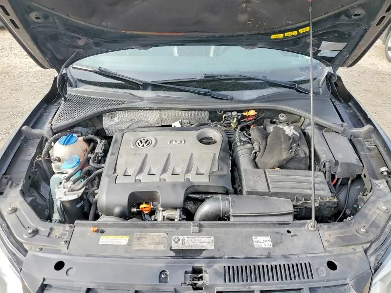 2012 VOLKSWAGEN PASSAT SE  
