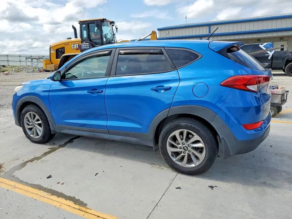 2018 HYUNDAI TUCSON SE  