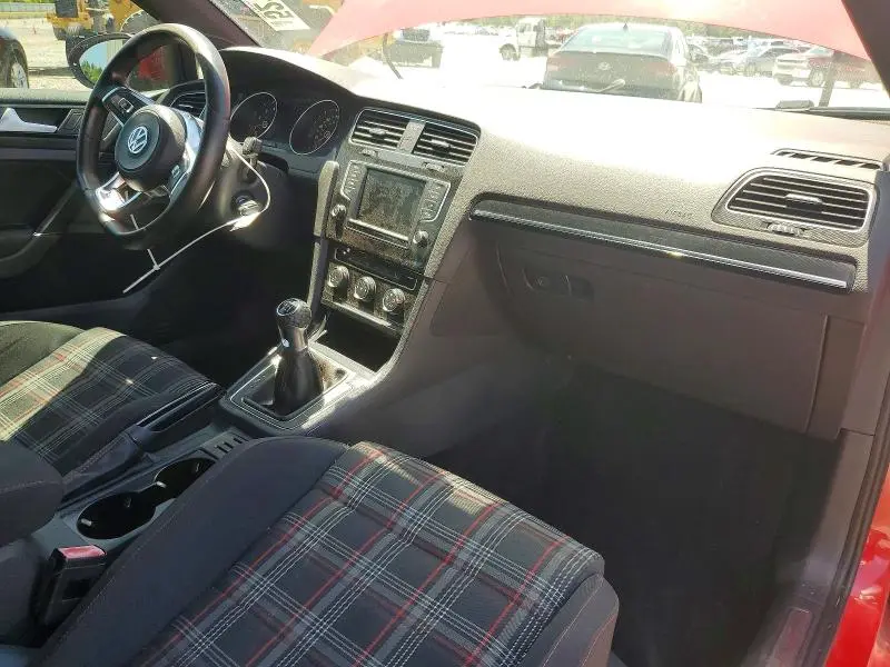 2016 VOLKSWAGEN GTI S  
