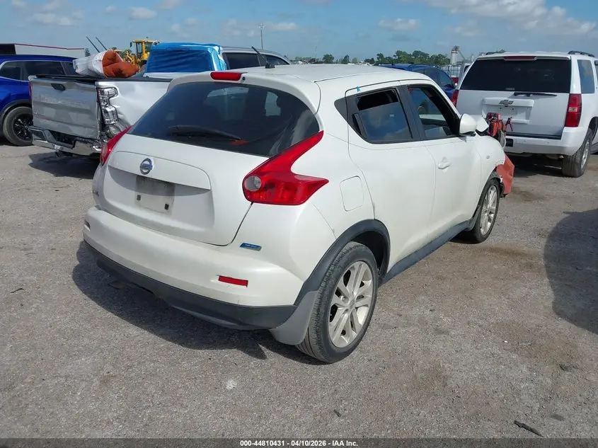 2013 NISSAN JUKE S