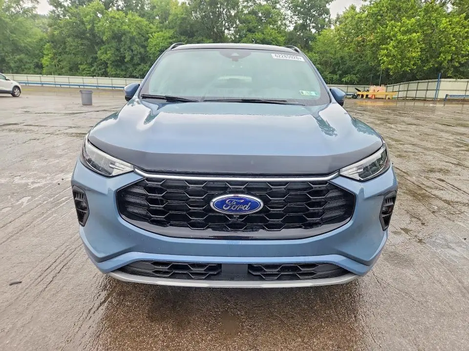 2023 FORD ESCAPE ST LINE SELECT  