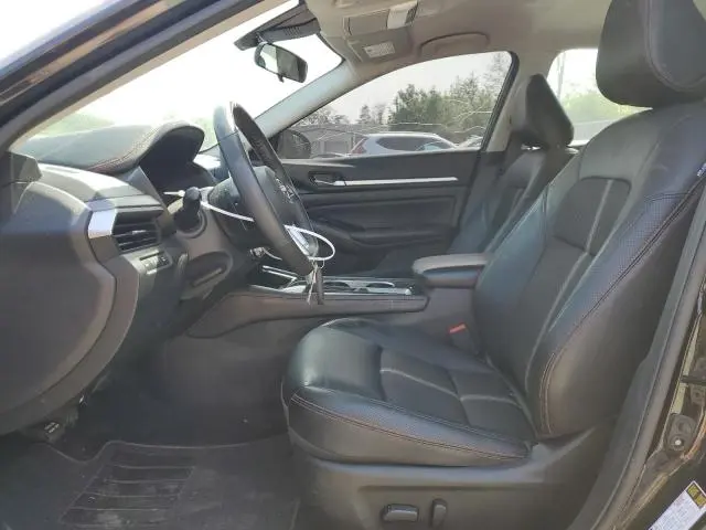 2024 NISSAN ALTIMA SR  