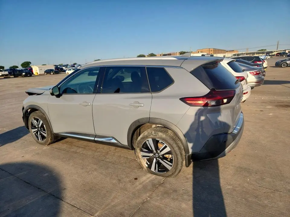 2021 NISSAN ROGUE SL  