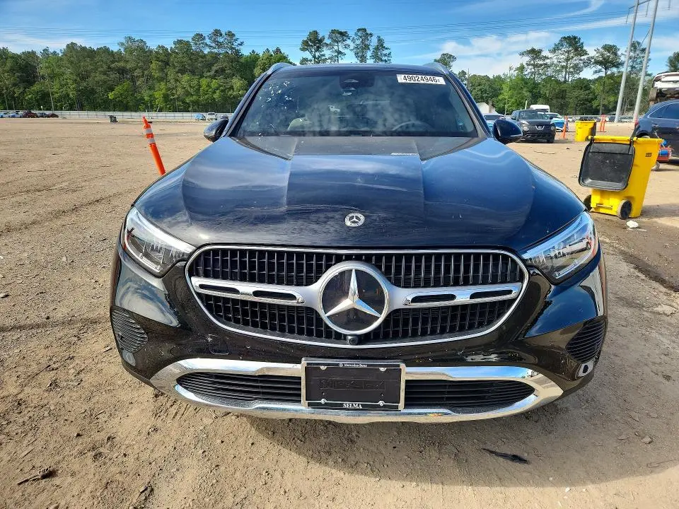 2026 MERCEDES-BENZ GLC 300  