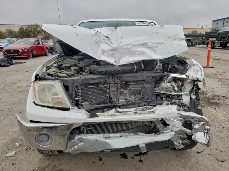 2010 NISSAN FRONTIER CREW CAB SE  