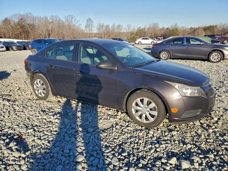 2014 CHEVROLET CRUZE LS  