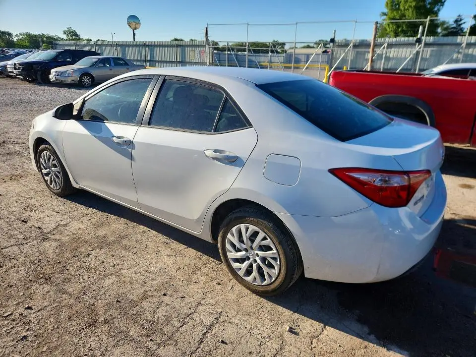 2018 TOYOTA COROLLA LE  