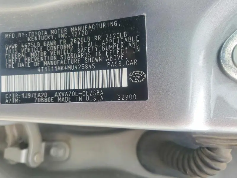 2021 TOYOTA CAMRY SE  