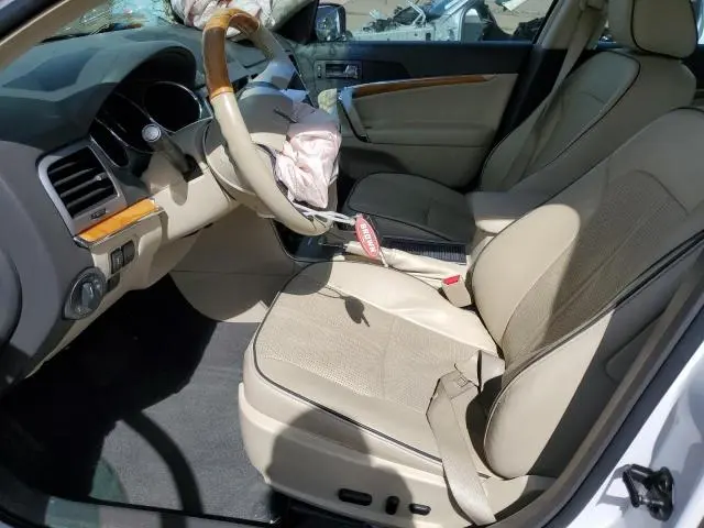 2010 LINCOLN MKZ   