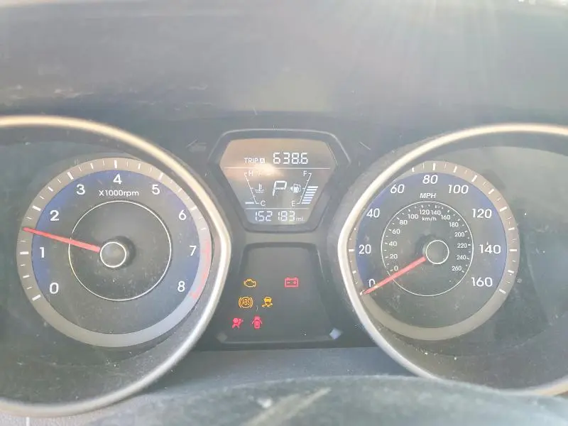 2014 HYUNDAI ELANTRA SE  