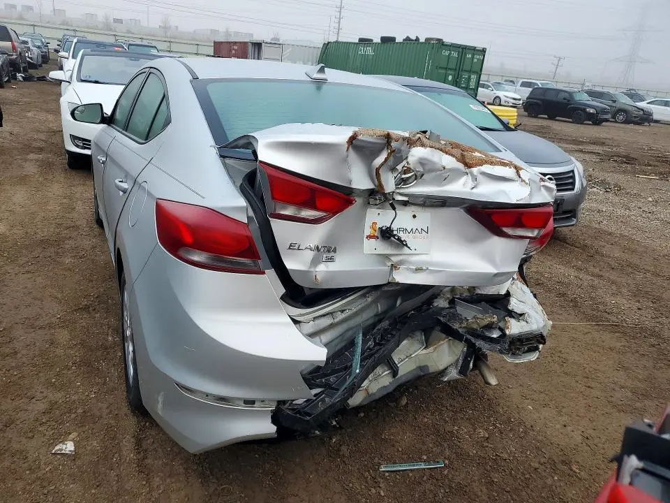 2018 HYUNDAI ELANTRA SE  