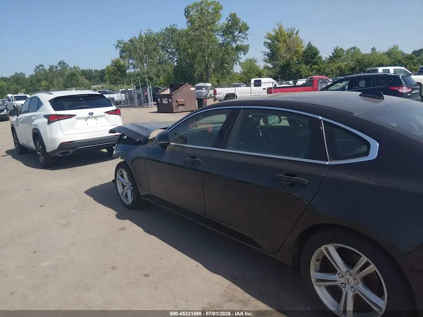 2018 VOLVO S90 T5 MOMENTUM
