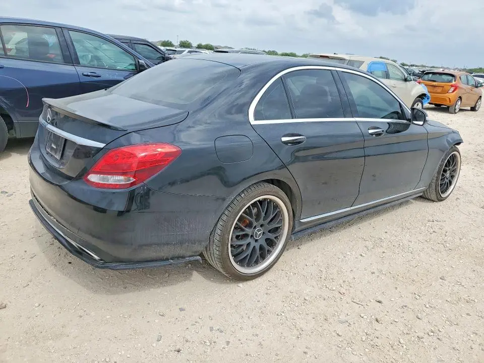 2015 MERCEDES-BENZ C 300  