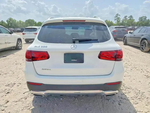 2021 MERCEDES-BENZ GLC 300  