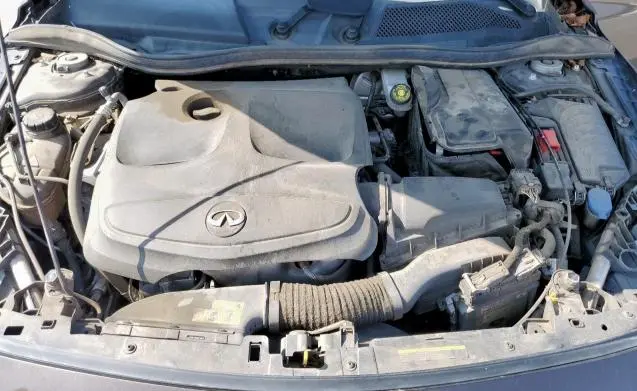 2017 INFINITI QX30 BASE  