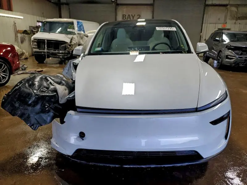 2026 TESLA MODEL Y   