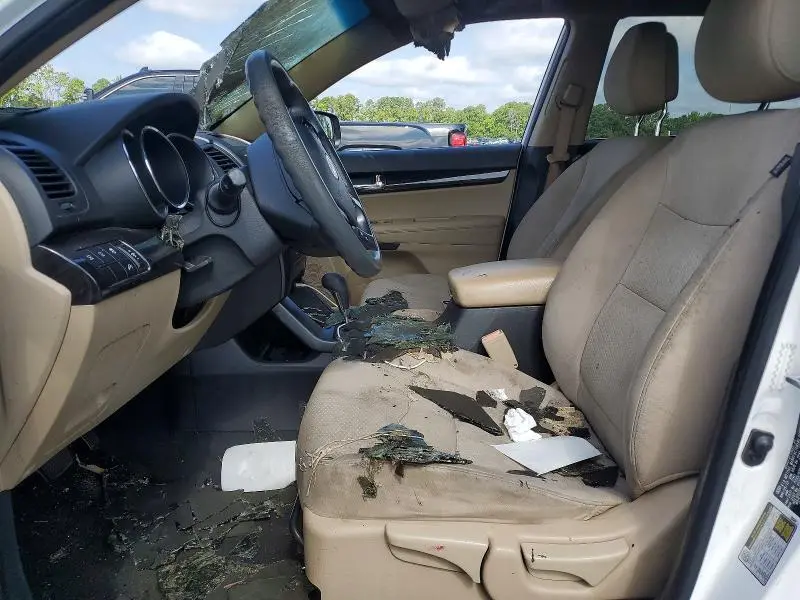 2011 KIA SORENTO BASE  