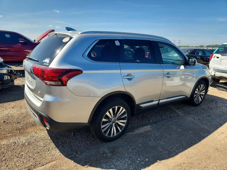 2020 MITSUBISHI OUTLANDER SE  