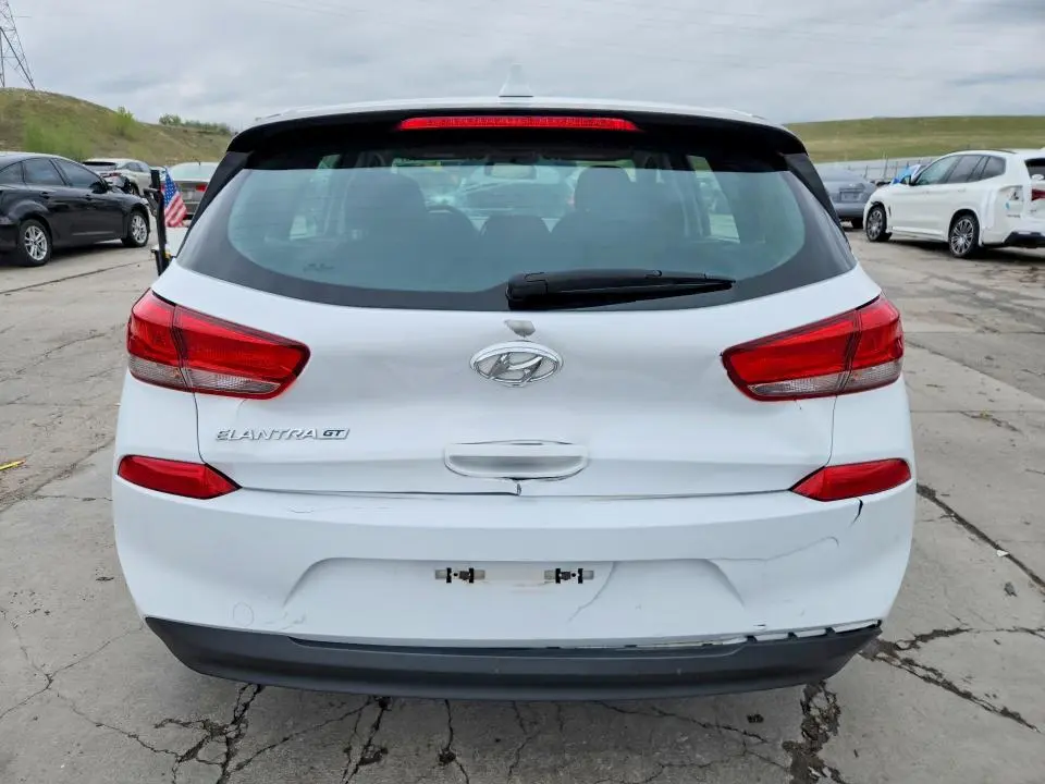 2018 HYUNDAI ELANTRA GT BASE  
