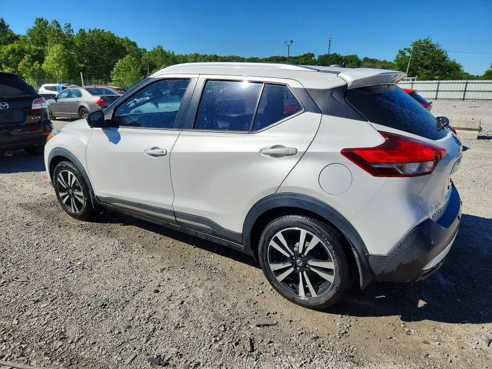 2020 NISSAN KICKS SR  