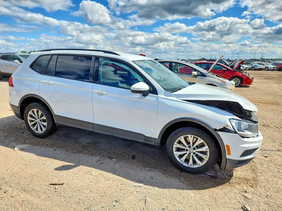 2019 VOLKSWAGEN TIGUAN S  