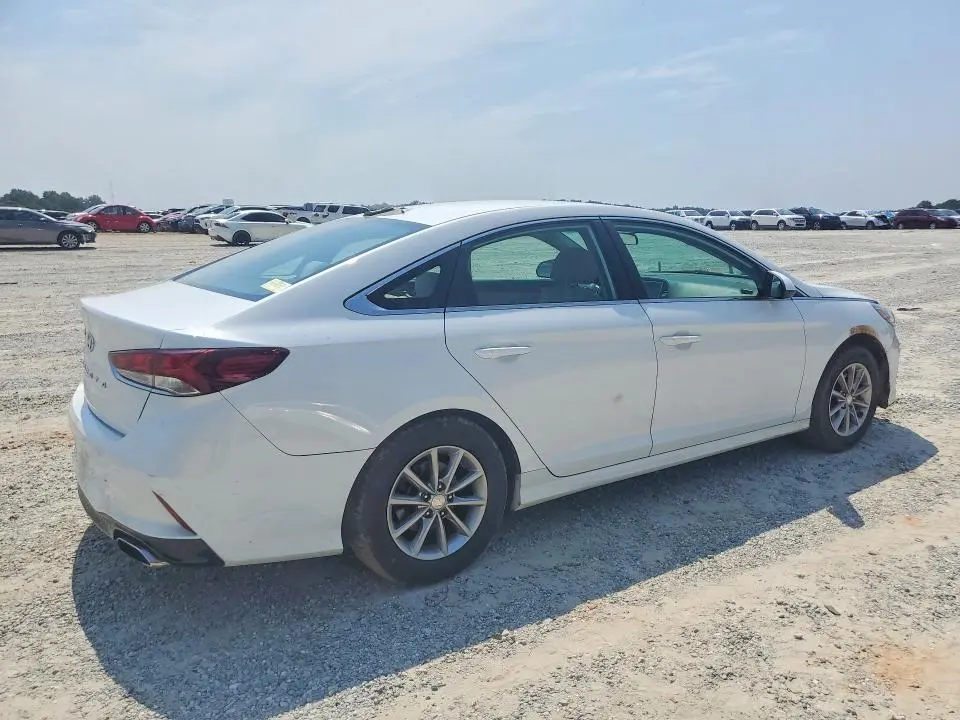 2018 HYUNDAI SONATA SE  