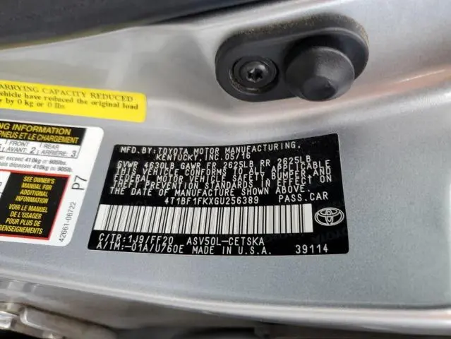 2016 TOYOTA CAMRY LE  