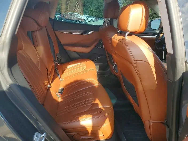 2017 MASERATI LEVANTE S LUXURY  
