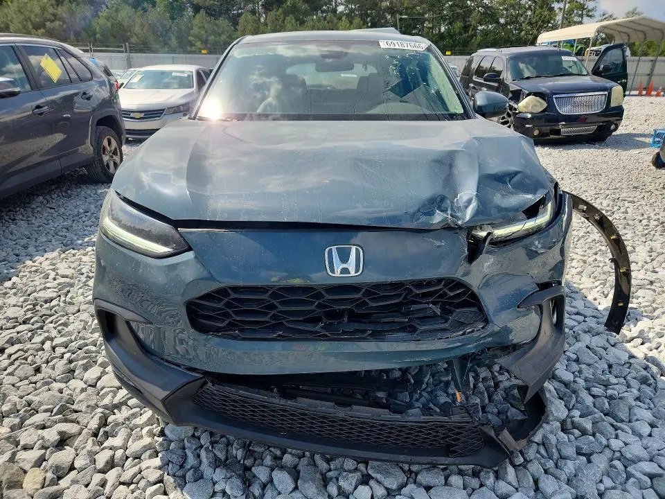 2023 HONDA HR-V LX  